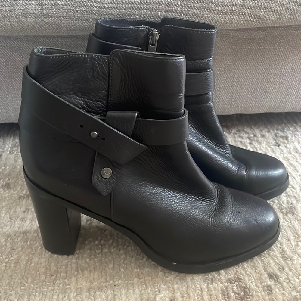 Via Spiga Leather Booties